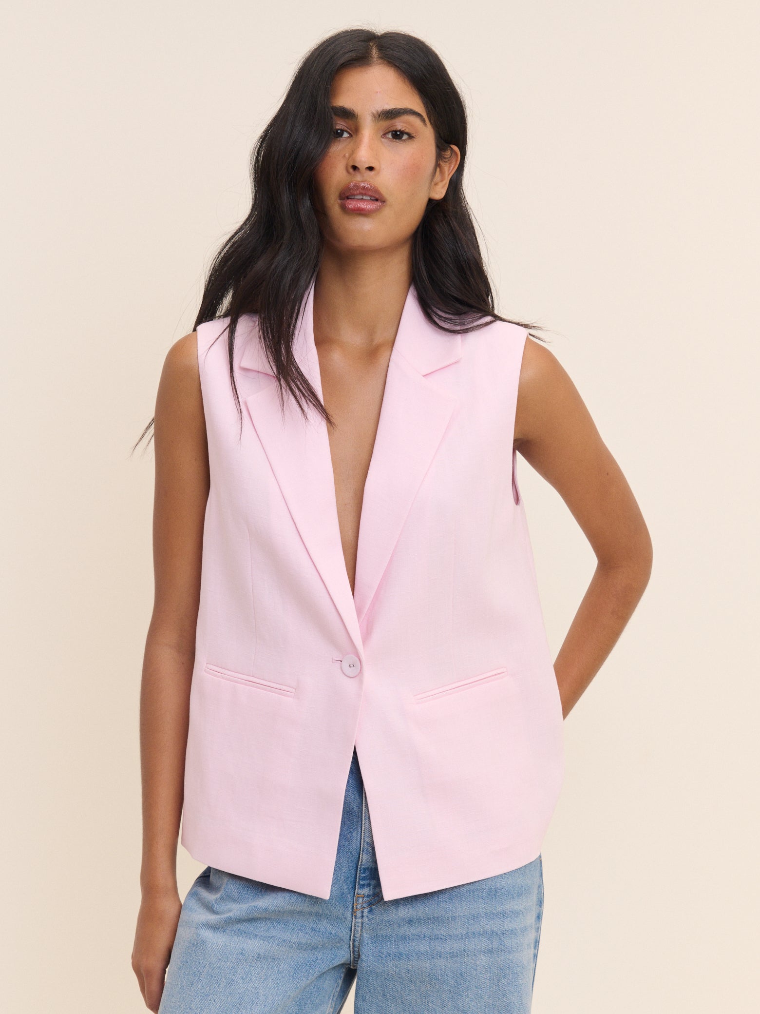 Baby Pink Sleeveless Boxy Blazer