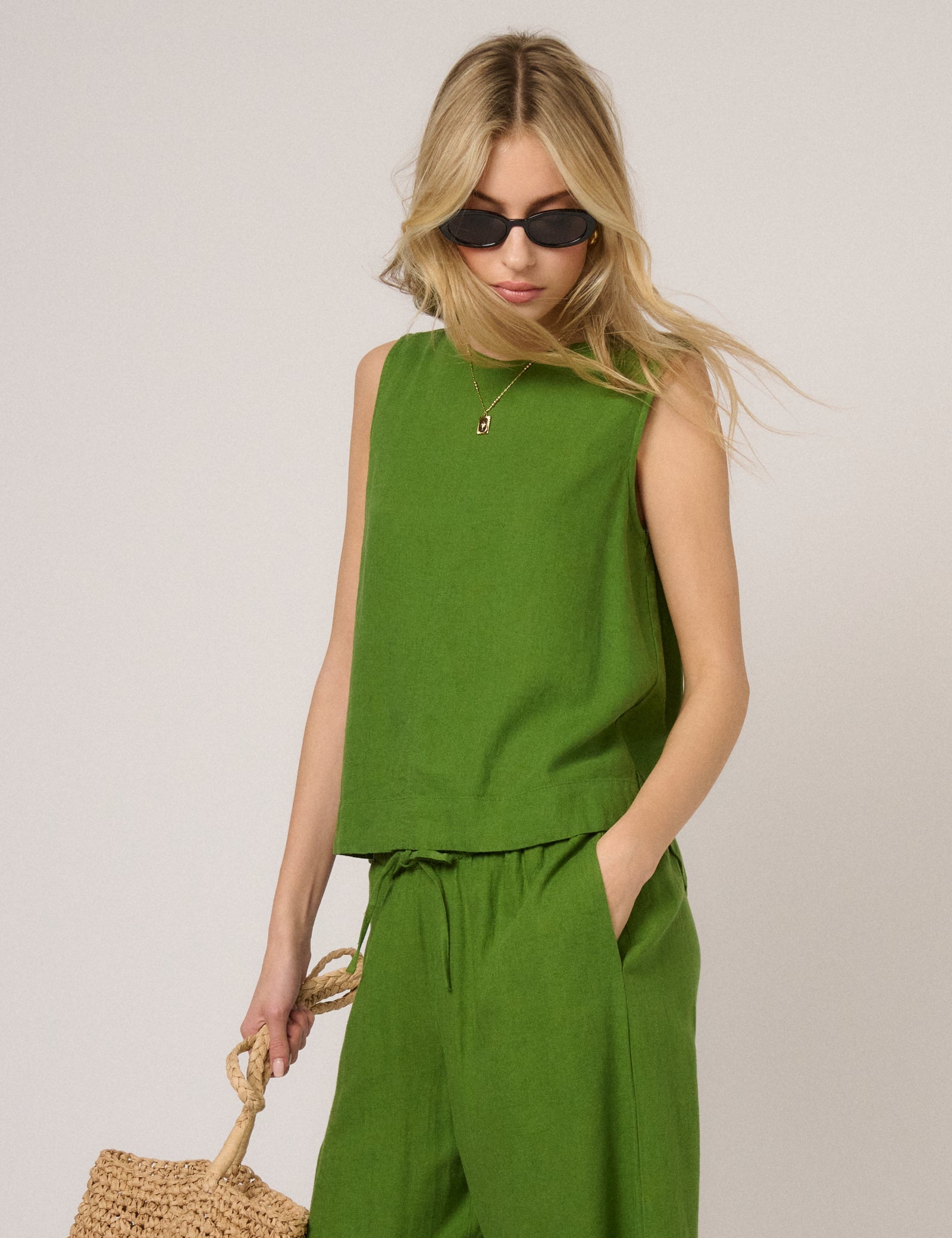 Green Linen-Blend Sleeveless Swing Top