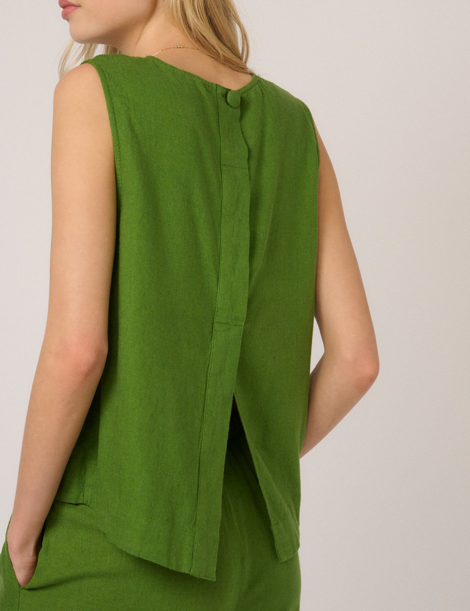 Green Linen-Blend Sleeveless Swing Top