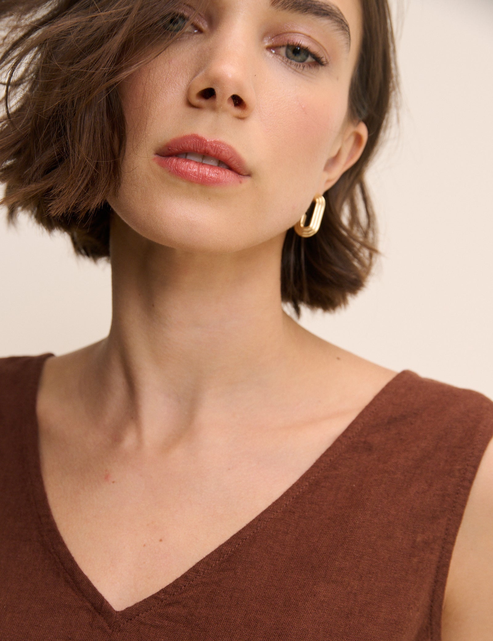 Brown Linen-Blend Swing Top