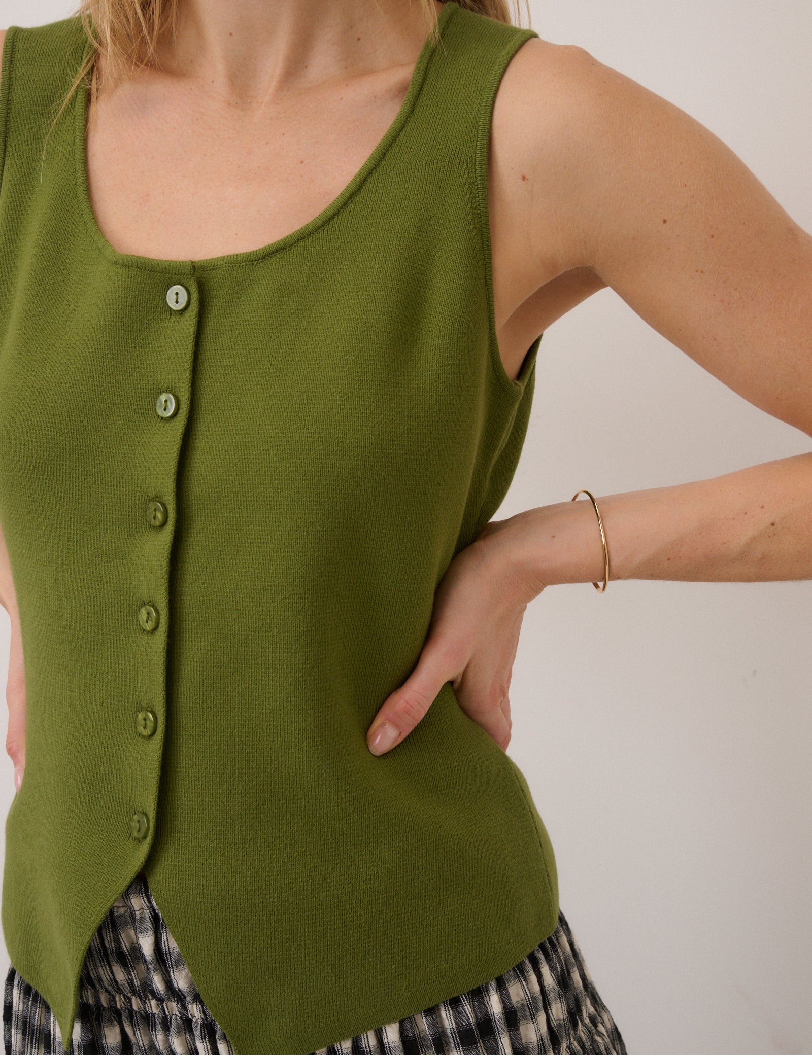 Green Scoop Neck Button Front Sleeveless Top
