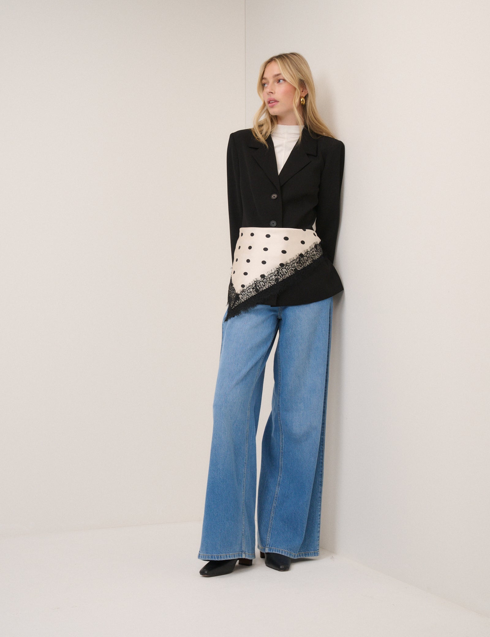White Polka Dot Lace Trim Scarf